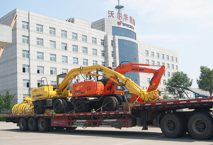 沃爾華集團6臺新型挖掘機順利出口烏茲別克斯坦 沃爾華集團6臺新型挖掘機順利出口烏茲別克斯坦