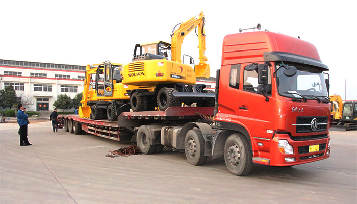 輪式挖掘機(jī) 輪式挖掘機(jī)