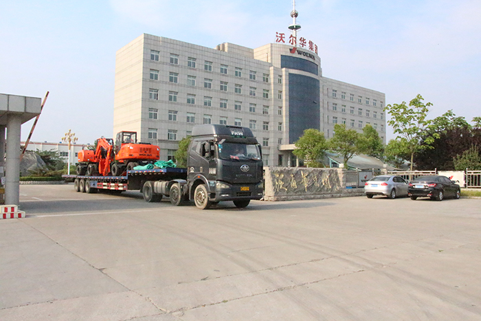 沃爾華集團(tuán)10臺輪式挖掘機(jī)順利出口秘魯 沃爾華集團(tuán)10臺輪式挖掘機(jī)順利出口秘魯