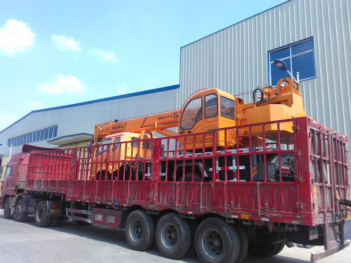 沃爾華集團(tuán)2臺(tái)汽車起重機(jī)順利出口坦桑尼亞 沃爾華集團(tuán)2臺(tái)汽車起重機(jī)順利出口坦桑尼亞