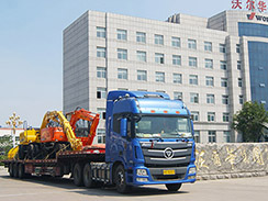 沃爾華集團(tuán)6臺新型挖掘機(jī)、堆垛機(jī)順利出口烏茲別克斯坦