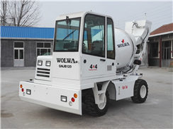 沃爾華集團(tuán)2臺(tái)混凝土自動(dòng)上料車順利出口法國